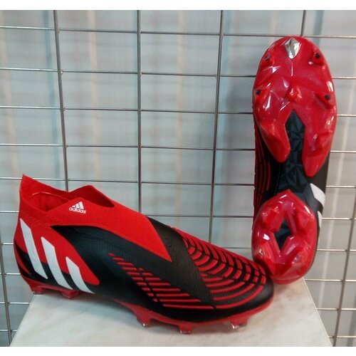 Для футбола ADIDAS PREDATOR размер 44 ( длина по стельке 27.5 см ) бутсы футбольные и регбийные Красные